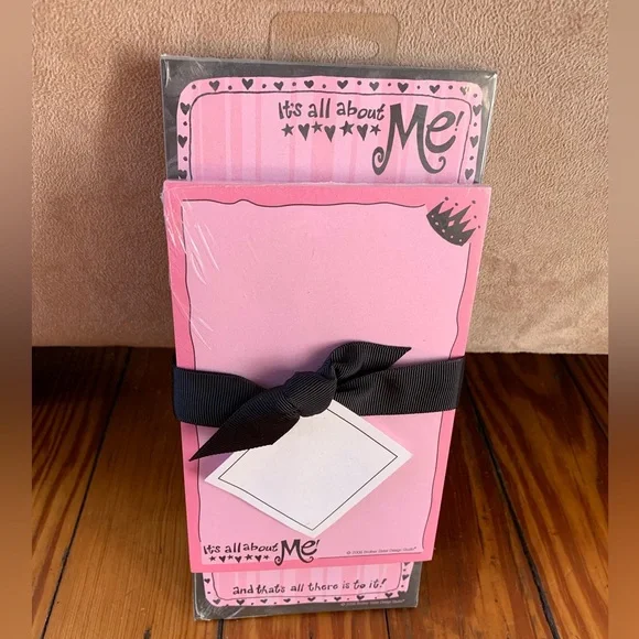 New! ‘It’s All About Me’Magnetic Note Pad bundle
3 for $15 with 💕 - Picture 1 of 7
